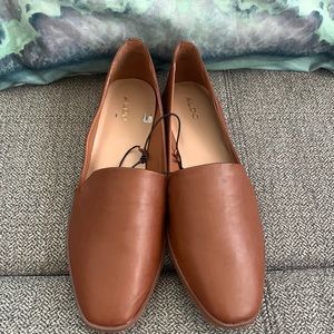 Very cute stylish women’s flats